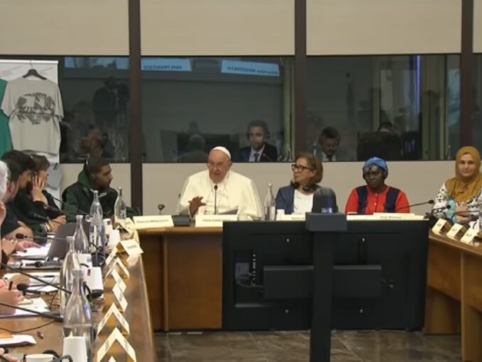 Papa Francisco crítica a la tecnología